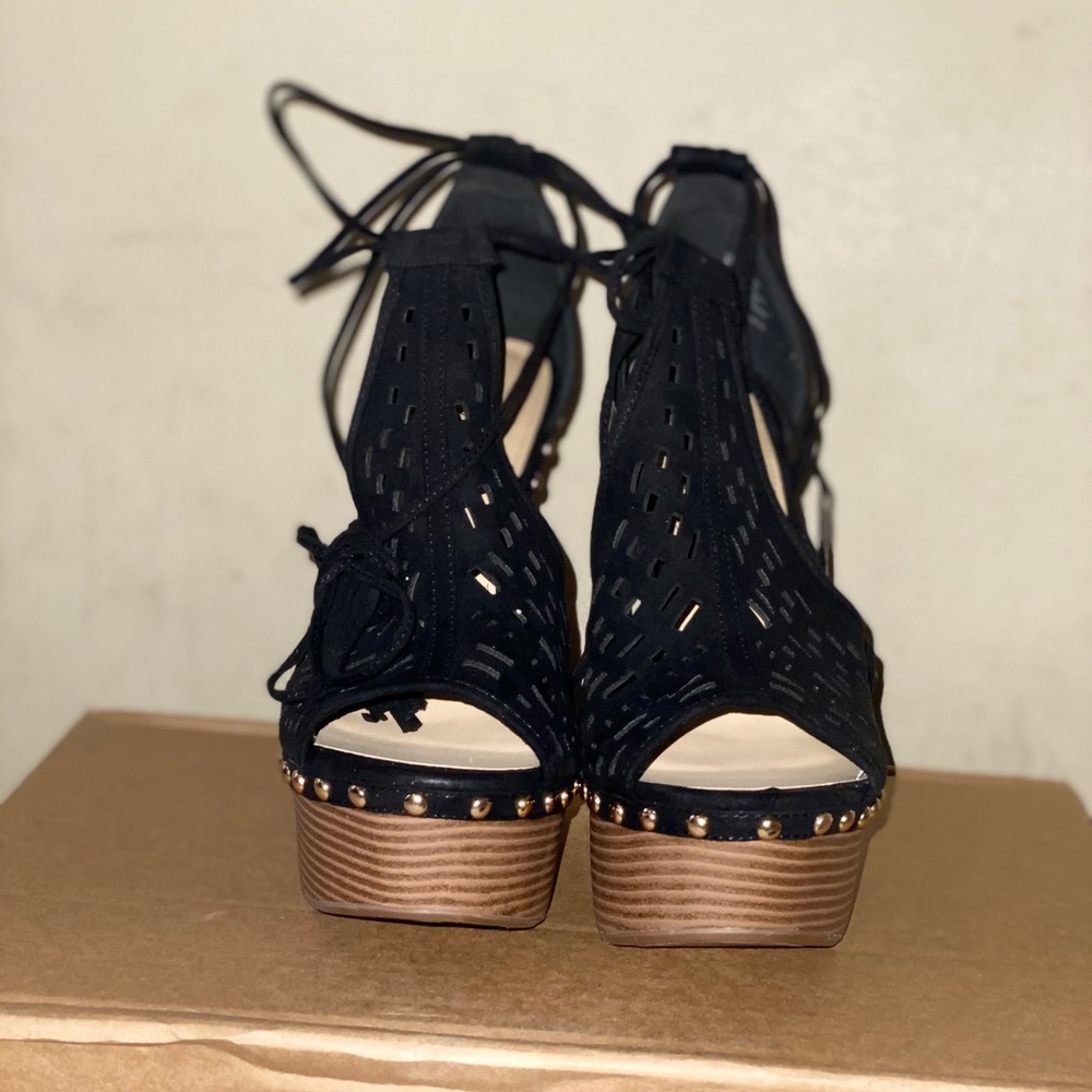 Lucien Wedges